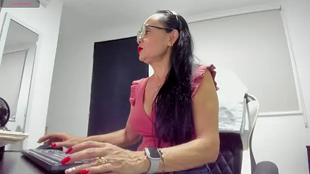 yulitza1025 online show from 14, 2, 2026