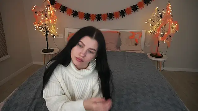 Snapshot of SkyBri_i chatting on 28, 10, 2025 SkyBri i online show from 28, 10, 2025