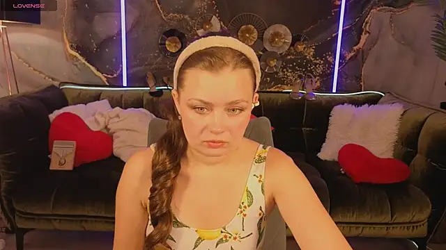 Snapshot of RedDoll_ chatting on 12, 9, 2025 RedDoll online show from 12, 9, 2025
