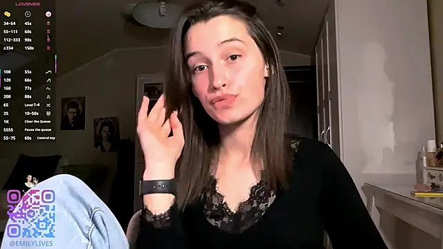 Snapshot of DarlineBrustera chatting on 6, 4, 2026 DarlineBrustera online show from 6, 4, 2026