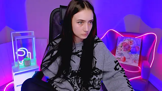 Snapshot of olivianorton chatting on 2, 12, 2025 olivianorton online show from 2, 12, 2025