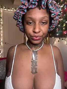 Snapshot of MistiSavannah chatting on 9, 5, 2026 MistiSavannah online show from 9, 5, 2026