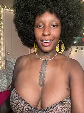 Snapshot of MistiSavannah chatting on 8, 6, 2026 MistiSavannah online show from 8, 6, 2026