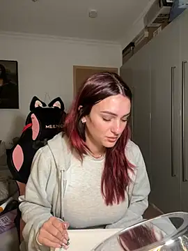 Snapshot of OliviaaFischer chatting on 11, 4, 2026 OliviaaFischer online show from 11, 4, 2026