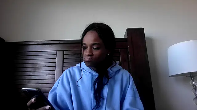 Snapshot of Marlowlovee chatting on 21, 9, 2025 Marlowlovee online show from 21, 9, 2025