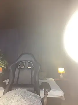 Snapshot of RenataLeclair chatting on 27, 5, 2026 RenataLeclair online show from 27, 5, 2026
