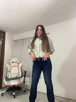 emma hot2006 online show from 14, 11, 2025