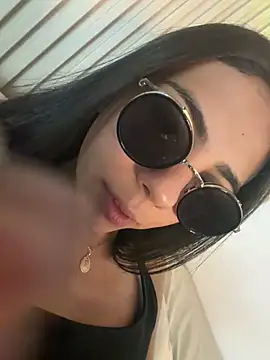 Snapshot of LilybethGray chatting on 1, 5, 2026 LilybethGray online show from 1, 5, 2026