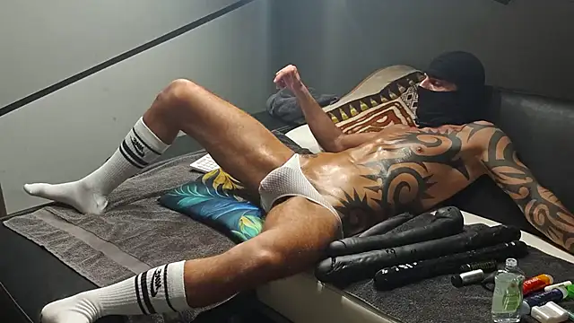 Snapshot of slavic_boy_39 chatting on 18, 2, 2026 slavic boy 39 online show from 18, 2, 2026