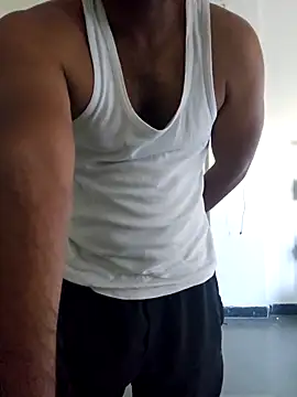 Snapshot of rainzey chatting on 7, 10, 2025 rainzey online show from 7, 10, 2025