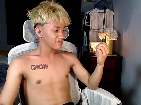 naughtyboyloy 0 online show from 17, 12, 2025