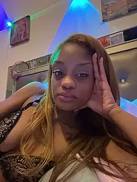 Snapshot of Angelbunnyy chatting on 8, 1, 2026 Angelbunnyy online show from 8, 1, 2026