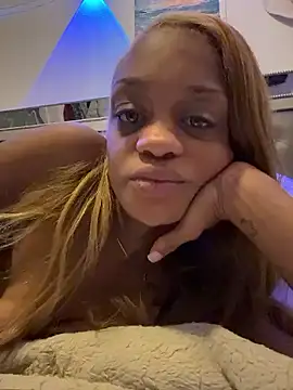 Snapshot of Angelbunnyy chatting on 13, 1, 2026 Angelbunnyy online show from 13, 1, 2026