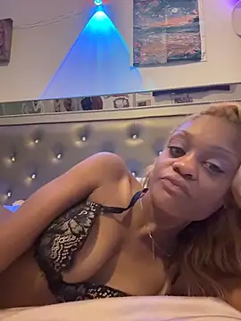 Snapshot of Angelbunnyy chatting on 2, 2, 2026 Angelbunnyy online show from 2, 2, 2026