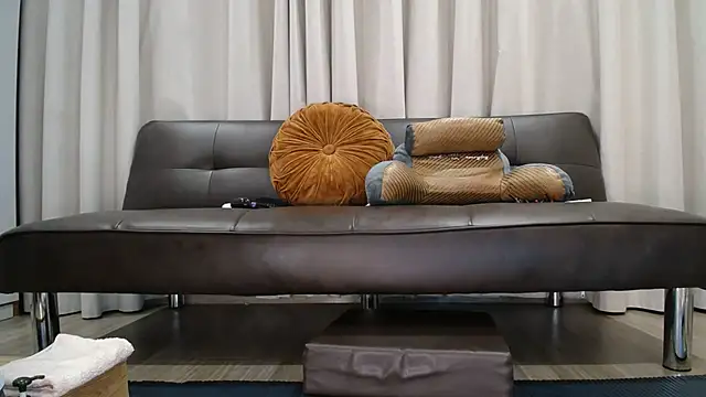 Snapshot of Liz_Hu chatting on 21, 3, 2025 Liz Hu online show from 21, 3, 2025