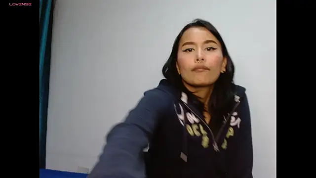 Gia Lee online show from 14, 11, 2025