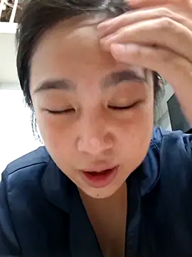 Snapshot of Minn-cute chatting on 4, 11, 2025 Minn-cute online show from 4, 11, 2025