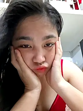 Snapshot of Minn-cute chatting on 7, 11, 2025 Minn-cute online show from 7, 11, 2025