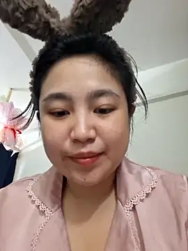 Snapshot of Minn-cute chatting on 20, 4, 2026 Minn-cute online show from 20, 4, 2026