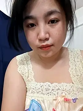 Snapshot of Minn-cute chatting on 24, 4, 2026 Minn-cute online show from 24, 4, 2026
