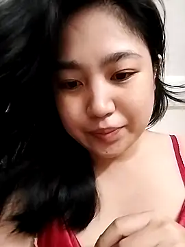 Snapshot of Minn-cute chatting on 12, 5, 2026 Minn-cute online show from 12, 5, 2026