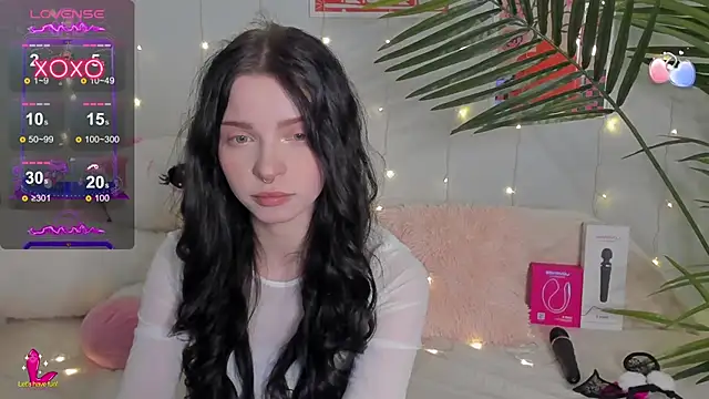 Snapshot of BlackyLii chatting on 17, 12, 2025 BlackyLii online show from 17, 12, 2025