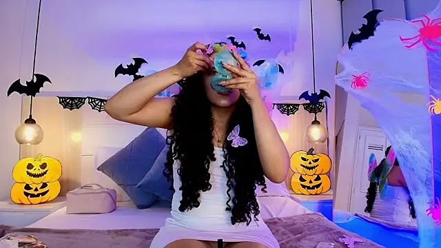 alehia cute online show from 31, 10, 2025