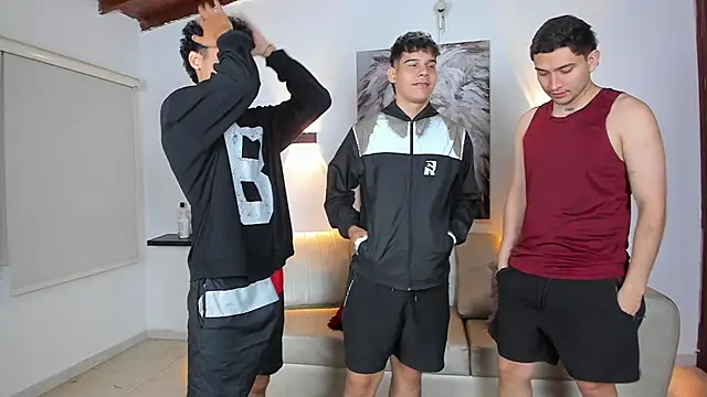 Snapshot of Brutal_primium chatting on 5, 4, 2026 Brutal primium online show from 5, 4, 2026