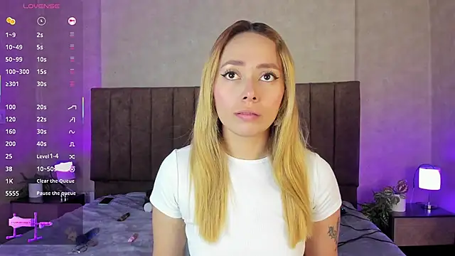 LanaMills  online show from 16, 11, 2025