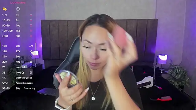 LanaMills  online show from 23, 12, 2025