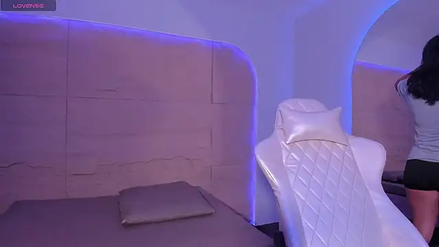 HannahMontgomery online show from 10, 2, 2026