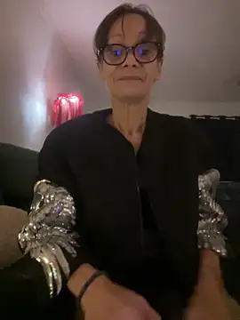 Chris06d22xh online show from 28, 11, 2025