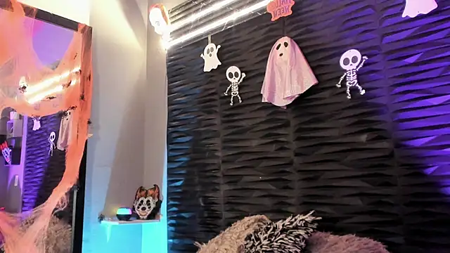 Snapshot of lu_styles_ chatting on 9, 10, 2025 lu styles  online show from 9, 10, 2025