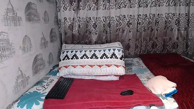 Snapshot of Lunalee chatting on 15, 7, 2026 Lunalee online show from 15, 7, 2026