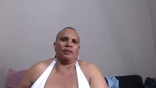 Snapshot of GrandBustyMelon chatting on 16, 5, 2026 GrandBustyMelon online show from 16, 5, 2026