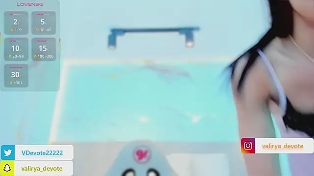 valirya devote online show from 5, 2, 2026