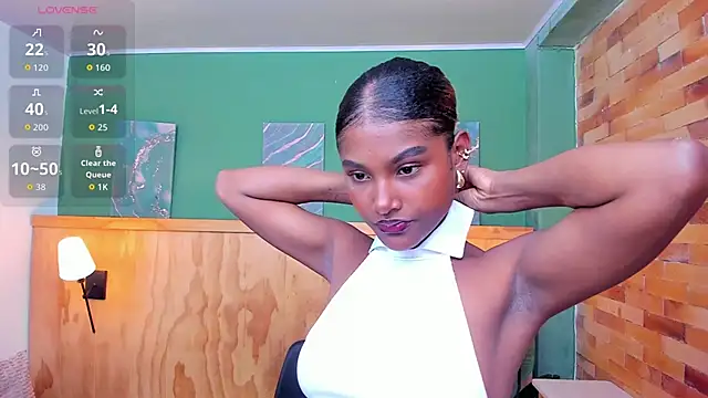 halleylorens online show from 30, 3, 2026