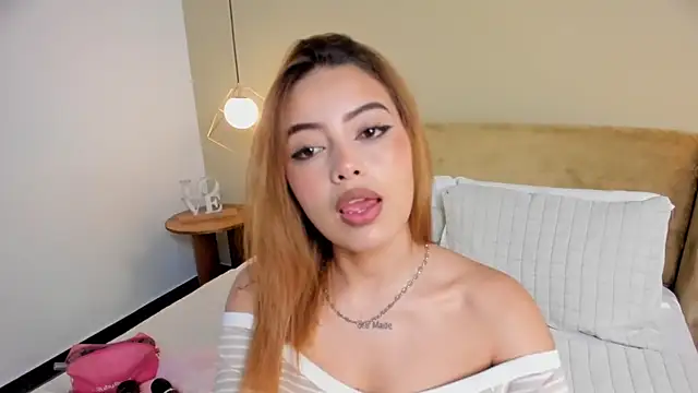 Snapshot of ArianaSilva_ chatting on 13, 9, 2025 ArianaSilva  online show from 13, 9, 2025