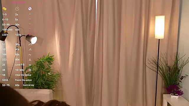 lisabaus online show from 4, 12, 2025