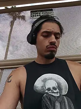 Snapshot of mrredcorn chatting on 22, 10, 2025 mrredcorn online show from 22, 10, 2025