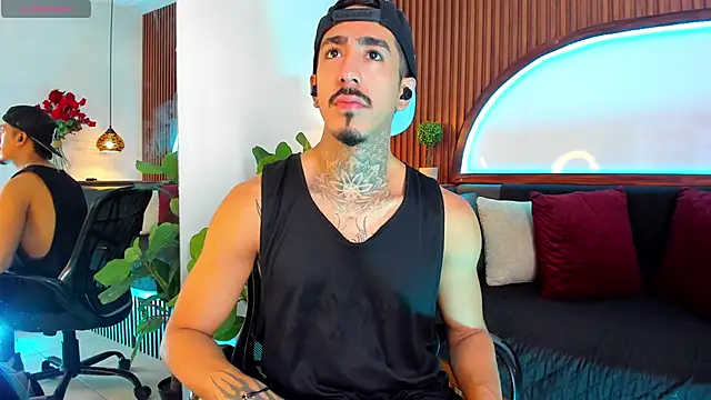 Donovan Desmond online show from 9, 4, 2026