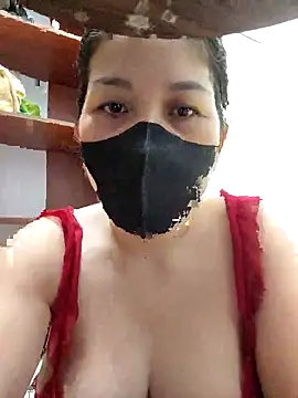 Snapshot of Ladymlem chatting on 11, 11, 2025 Ladymlem online show from 11, 11, 2025