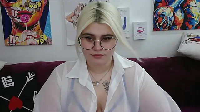 Amber Monro online show from 13, 10, 2025