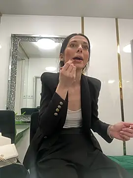 EllyLynn online show from 25, 3, 2026