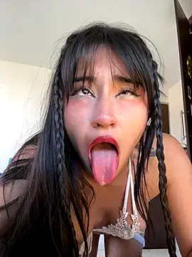 Snapshot of _Layla69_ chatting on 15, 9, 2025  Layla69  online show from 15, 9, 2025