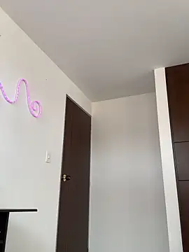 Snapshot of _Layla69_ chatting on 19, 9, 2025  Layla69  online show from 19, 9, 2025