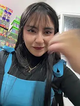 Snapshot of _Layla69_ chatting on 24, 9, 2025  Layla69  online show from 24, 9, 2025