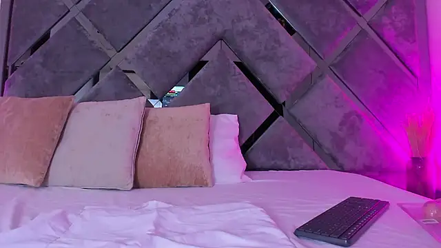 Snapshot of Sweet_Salome1 chatting on 9, 2, 2026 Sweet Salome1 online show from 9, 2, 2026