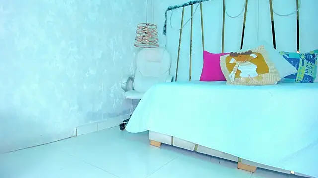 bonnie sm online show from 5, 12, 2025