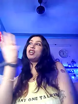 Snapshot of Love_Beauty01 chatting on 3, 3, 2026 Love Beauty01 online show from 3, 3, 2026